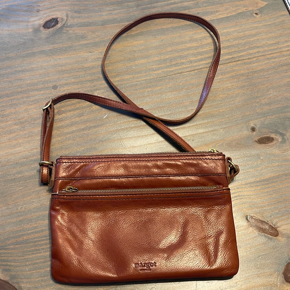 Margot leather crossbody bag